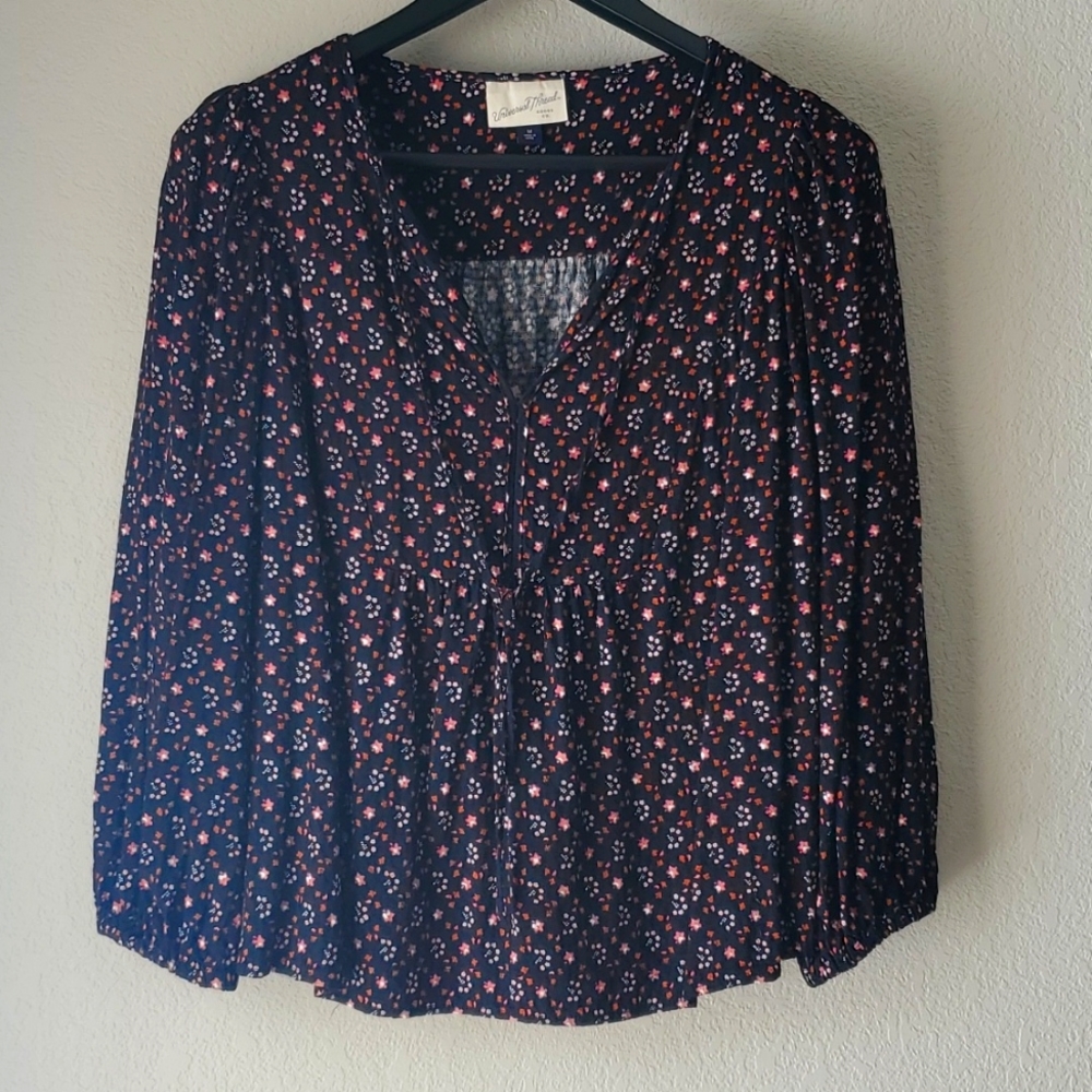 Universal Thread long sleeve top